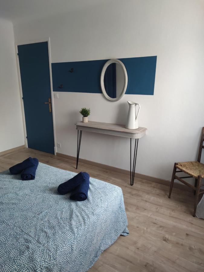 Les Plantades Aveyronnaises Apartment Saint-Georges-de-Luzencon Exterior photo